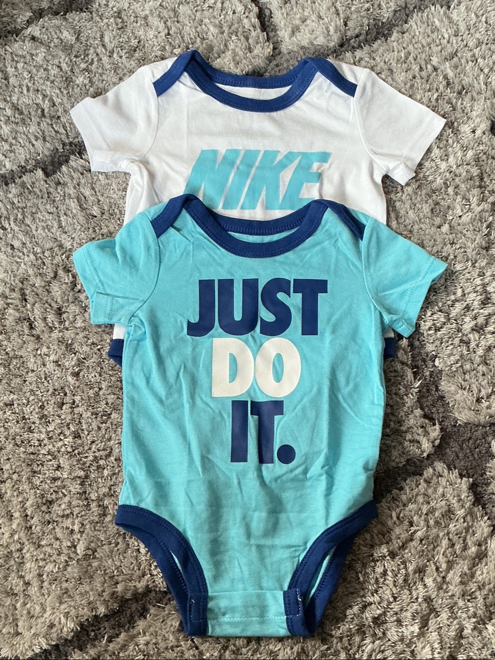 Nike Baby Bodysuit Set in Blue & White